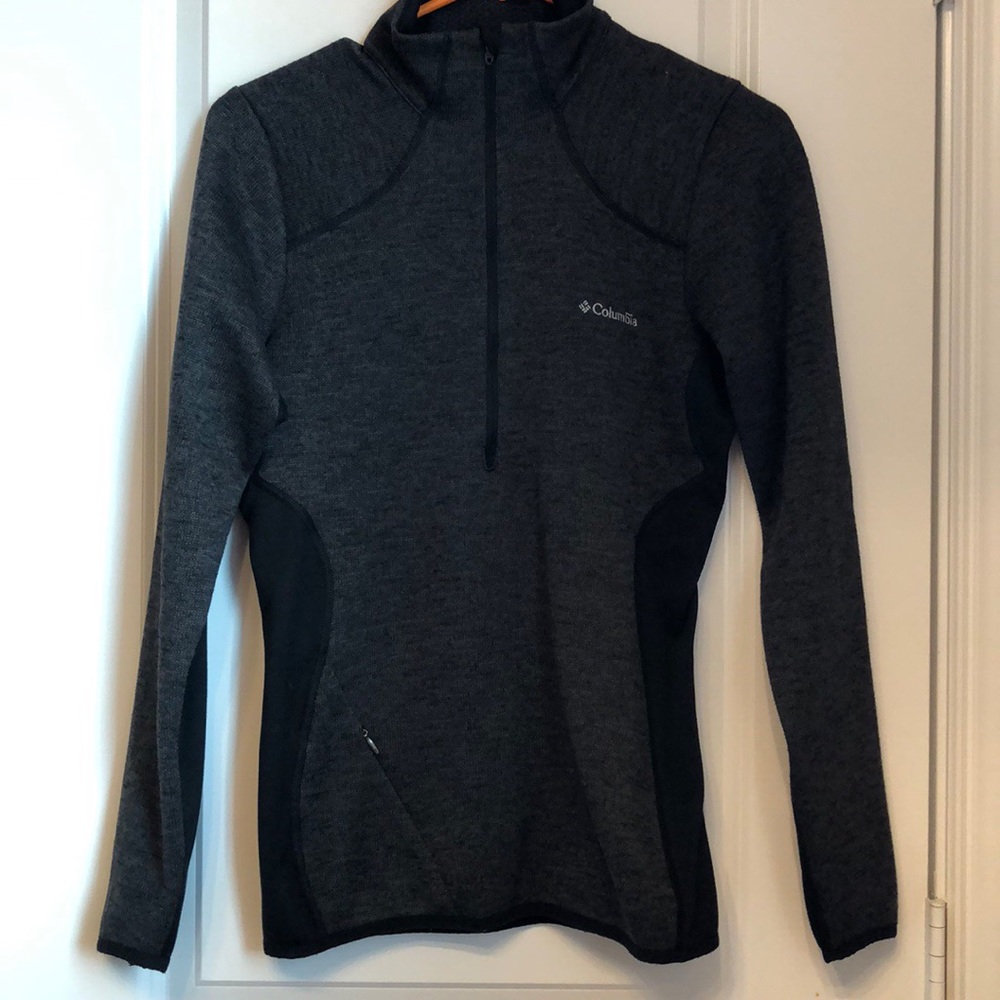 Columbia Omni heat pull over, size S